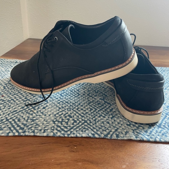 Men’s Dress Shoes - Picture 3 of 4